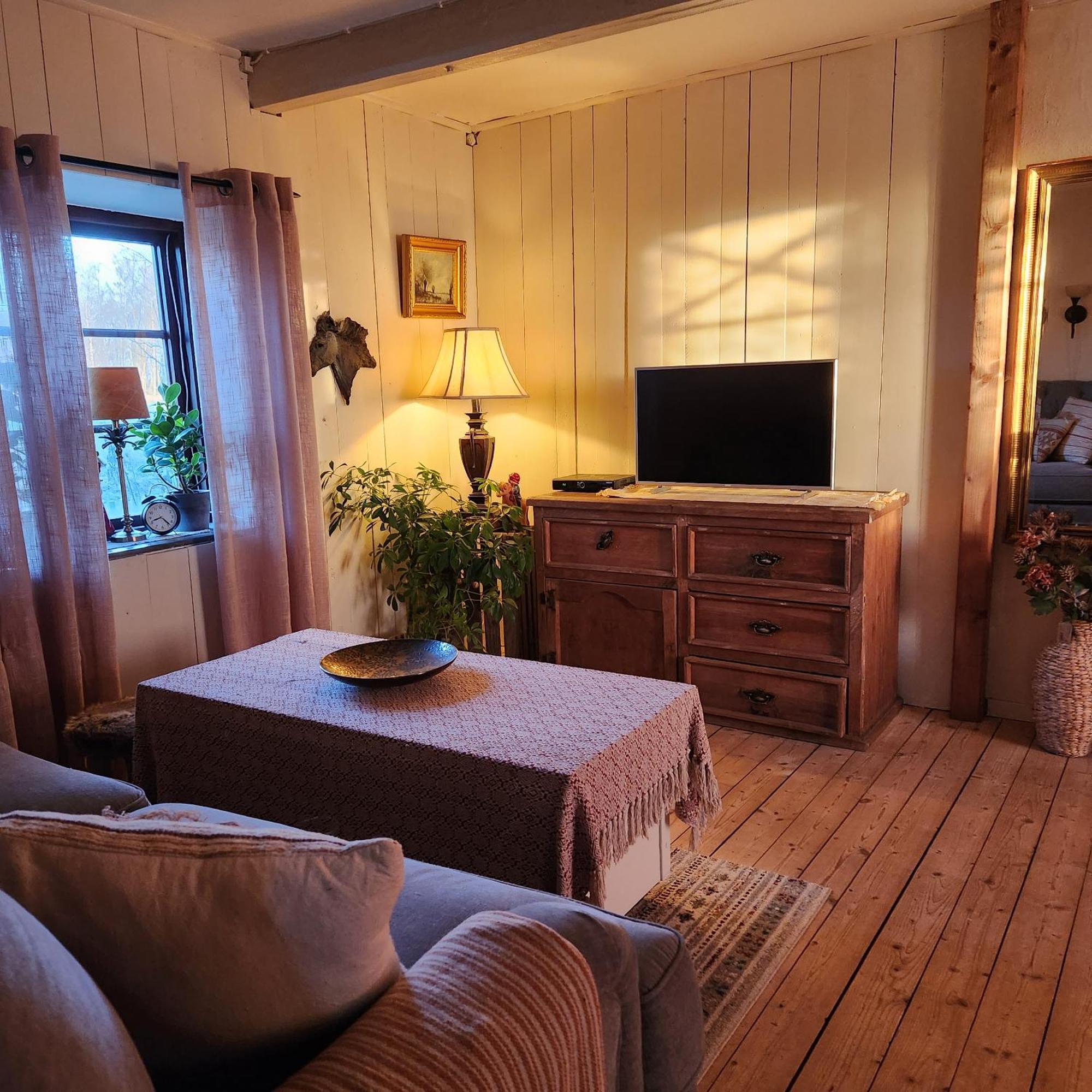 Smultronbacken Villa Eljarod Luaran gambar